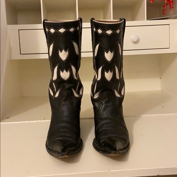 Size 7 Women’s Heritage custom boots - Picture 2 of 4